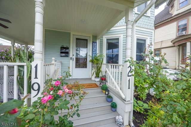 21 N Lincoln Ave, Washington Boro, NJ 07882