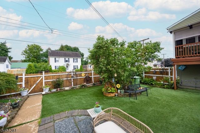 21 N Lincoln Ave, Washington Boro, NJ 07882