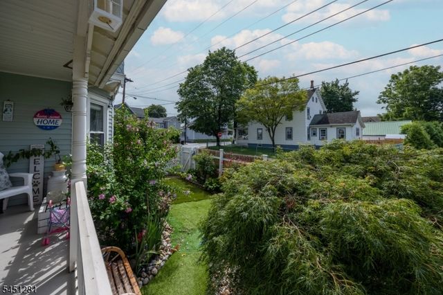 21 N Lincoln Ave, Washington Boro, NJ 07882