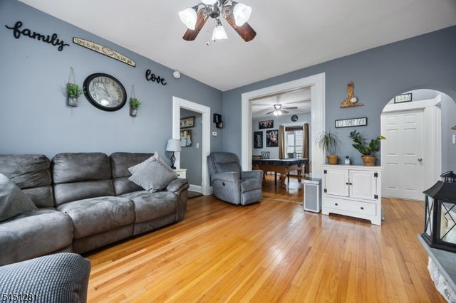 21 N Lincoln Ave, Washington Boro, NJ 07882