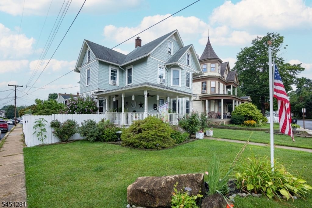 21 N Lincoln Ave, Washington Boro, NJ 07882