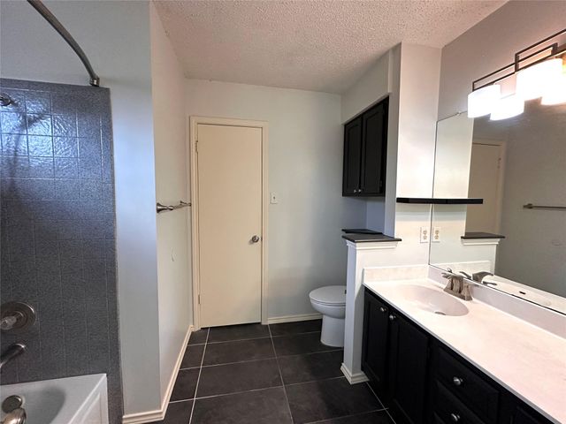 8604 Piney Creek BND, Austin, TX 78745