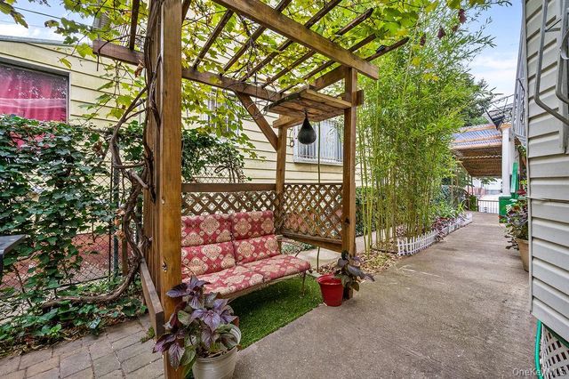 455 E 28th Street, Brooklyn, NY 11226