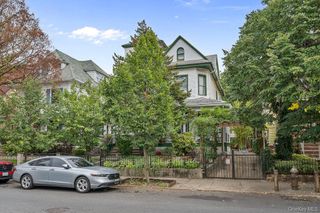 455 E 28th Street, Brooklyn, NY 11226