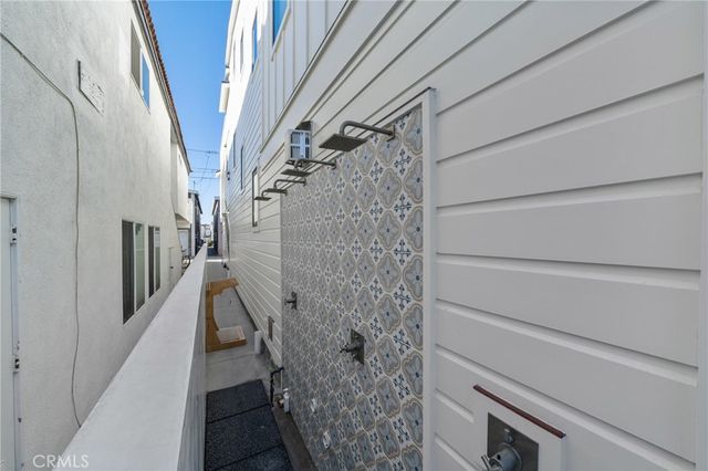 123 44th Street, Newport Beach, CA 92663