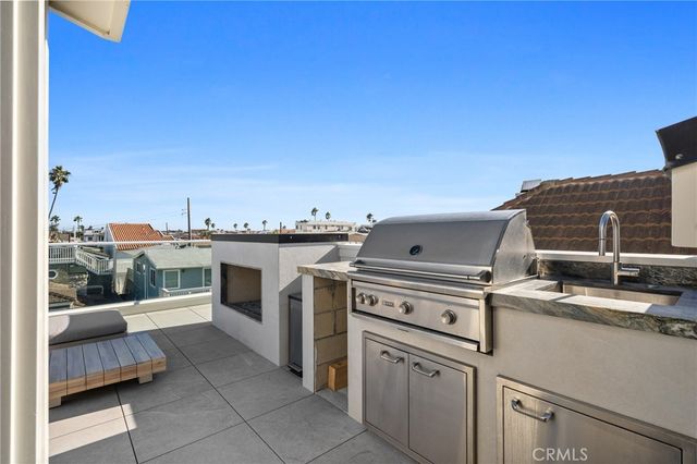 123 44th Street, Newport Beach, CA 92663