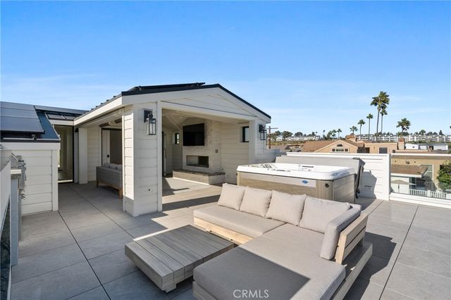 123 44th Street, Newport Beach, CA 92663