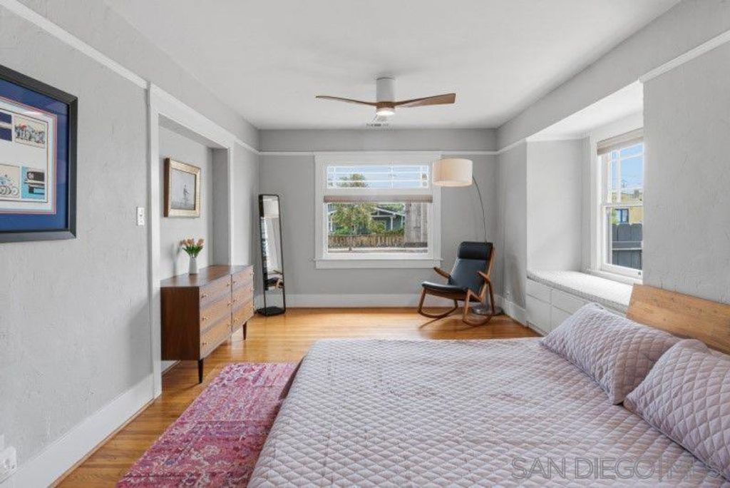 Image 27 of property listing at 4530 Edgeware Rd, San Diego, CA 92116