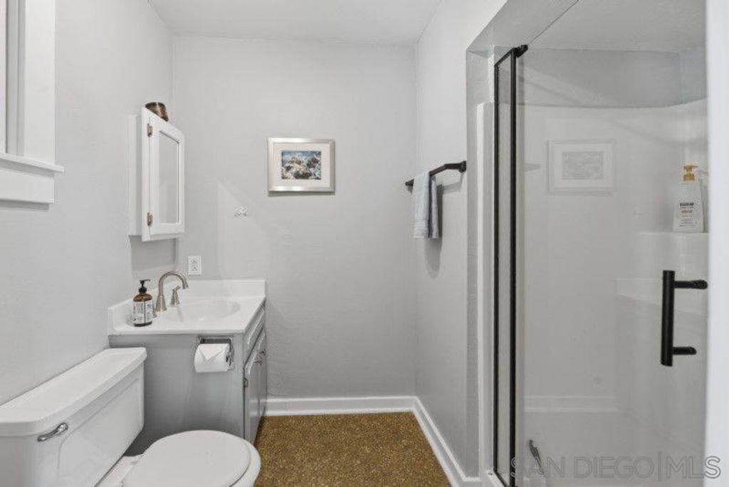 Image 35 of property listing at 4530 Edgeware Rd, San Diego, CA 92116