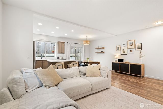 1124 N Fairhope Place, Ridgefield, WA 98642