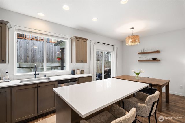 1124 N Fairhope Place, Ridgefield, WA 98642