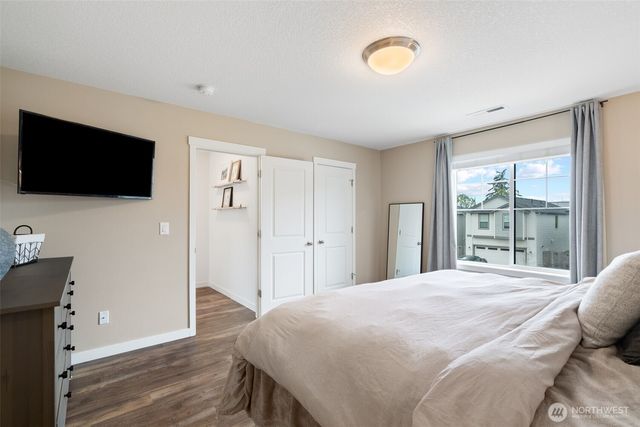 1124 N Fairhope Place, Ridgefield, WA 98642