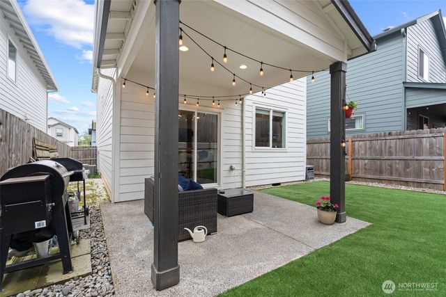 1124 N Fairhope Place, Ridgefield, WA 98642