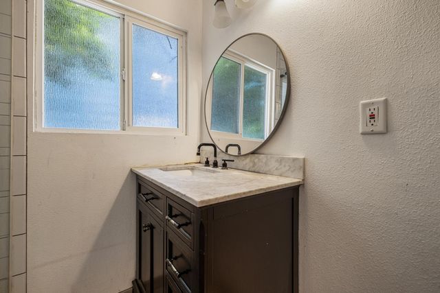 2077 W Sonoma Ave, Stockton, CA 95204