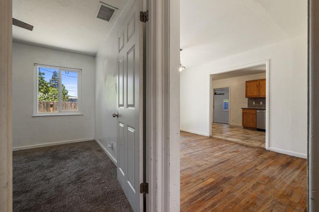 2077 W Sonoma Ave, Stockton, CA 95204