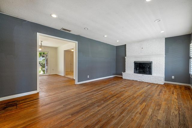 2077 W Sonoma Ave, Stockton, CA 95204