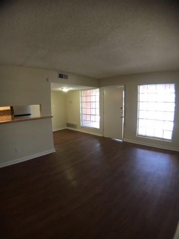 4709 Harmon Ave 310, Austin, TX 78751