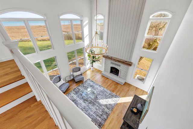 17707 Lakeshore ROAD, Two Rivers, WI 54241