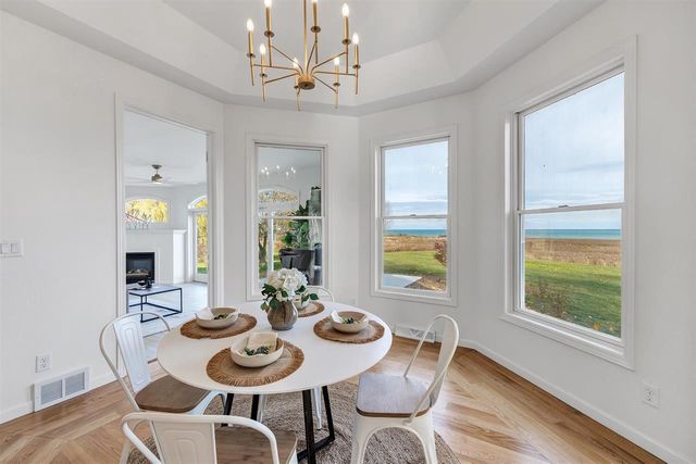 17707 Lakeshore ROAD, Two Rivers, WI 54241