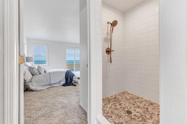 17707 Lakeshore ROAD, Two Rivers, WI 54241