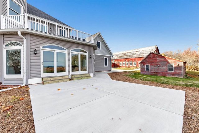 17707 Lakeshore ROAD, Two Rivers, WI 54241