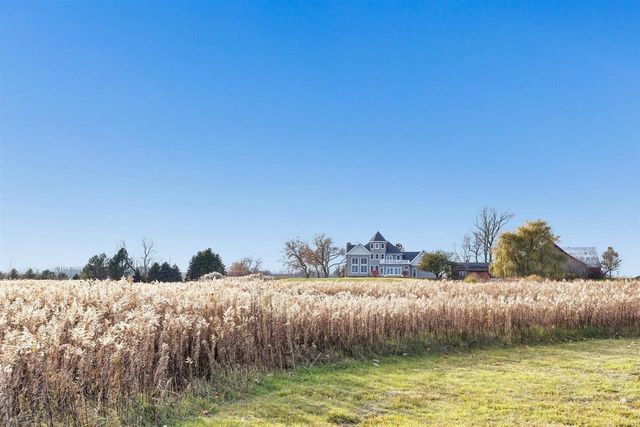 17707 Lakeshore ROAD, Two Rivers, WI 54241