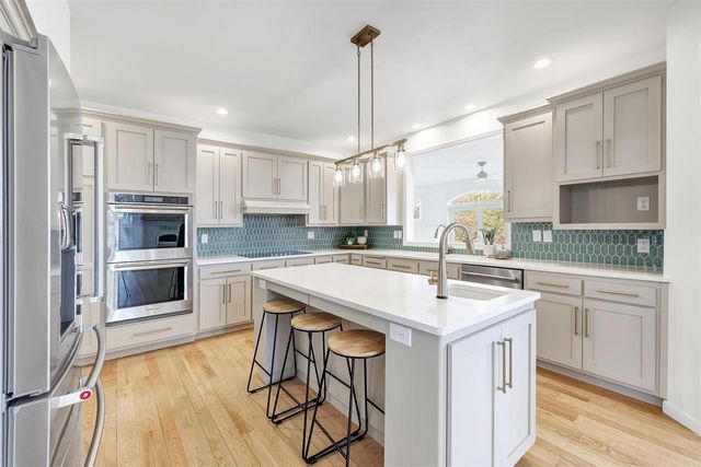 17707 Lakeshore ROAD, Two Rivers, WI 54241