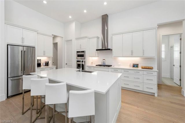 14194 Galley CT, Naples, FL 34114