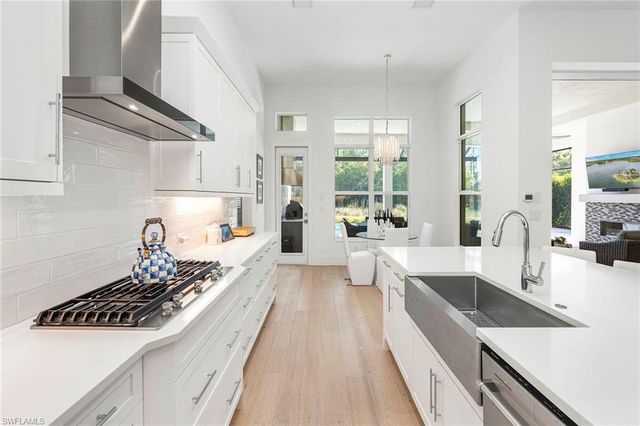 14194 Galley CT, Naples, FL 34114