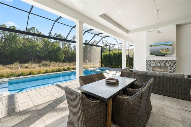 14194 Galley CT, Naples, FL 34114