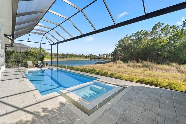 14194 Galley CT, Naples, FL 34114