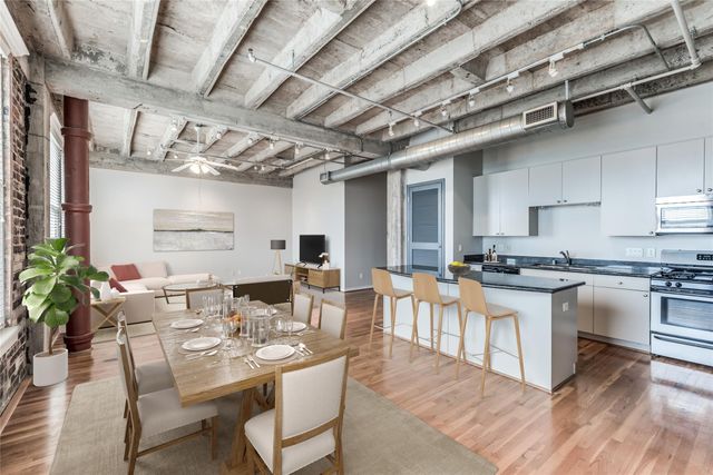 201 Main Street 7E, Houston, TX 77002