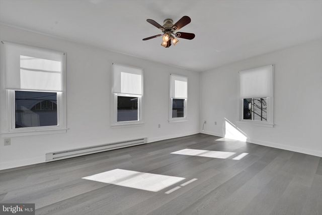 600 E MAIN ST, Hegins, PA 17938