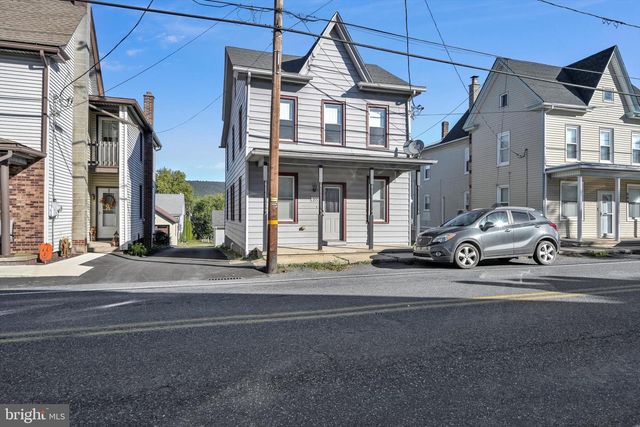 600 E MAIN ST, Hegins, PA 17938