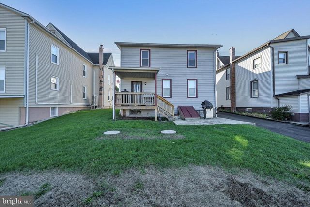 600 E MAIN ST, Hegins, PA 17938