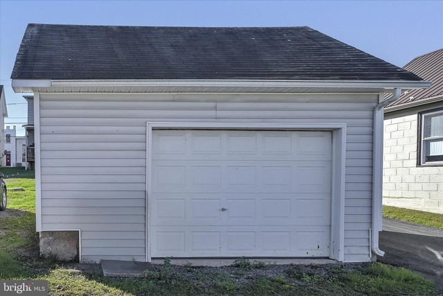 600 E MAIN ST, Hegins, PA 17938