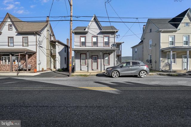 600 E MAIN ST, Hegins, PA 17938