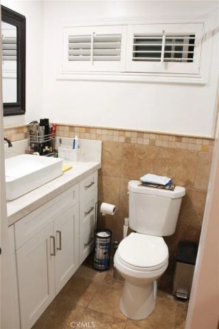 1405 Halladay, Santa Ana, CA 92707