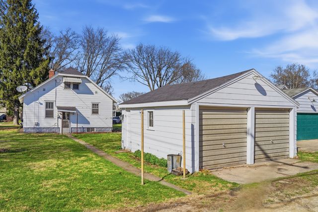 507 W 12th Street, Sterling, IL 61081