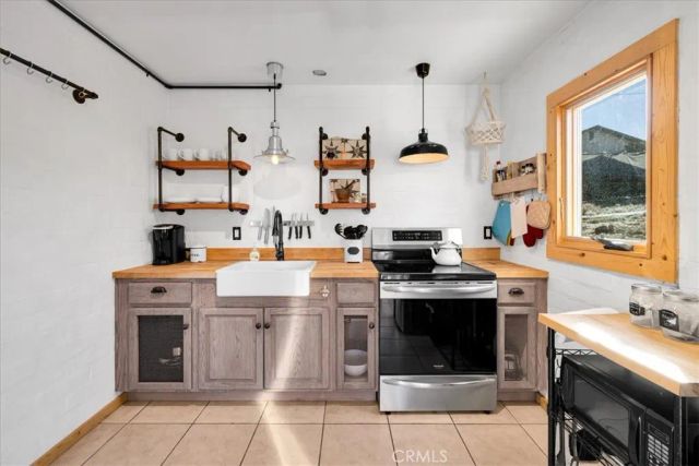 6572 Bullion Avenue, 29 Palms, CA 92277