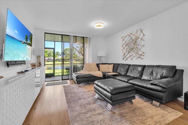 1234 S Military Trl 1811, Deerfield Beach, FL 33442