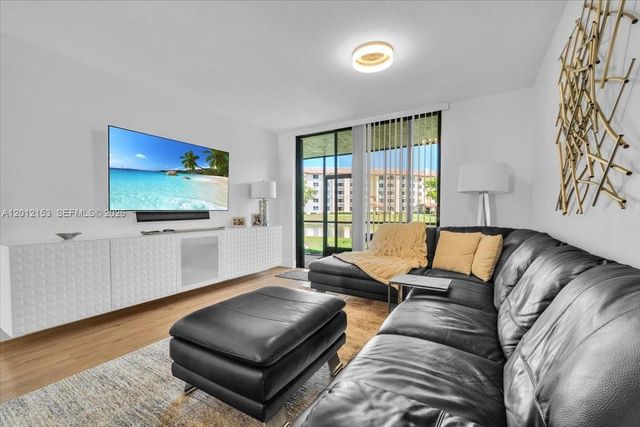 1234 S Military Trl 1811, Deerfield Beach, FL 33442