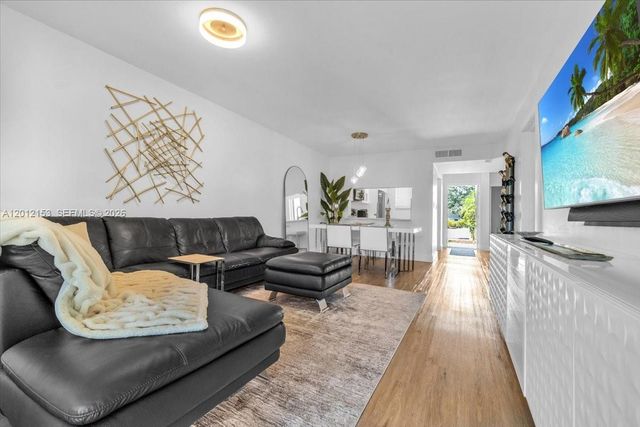 1234 S Military Trl 1811, Deerfield Beach, FL 33442
