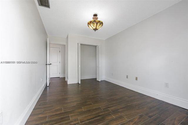 9005 SW 56th St 0, Miami, FL 33165