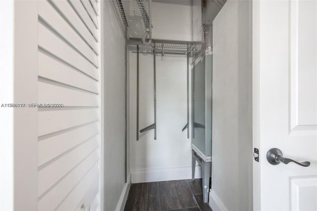 9005 SW 56th St 0, Miami, FL 33165