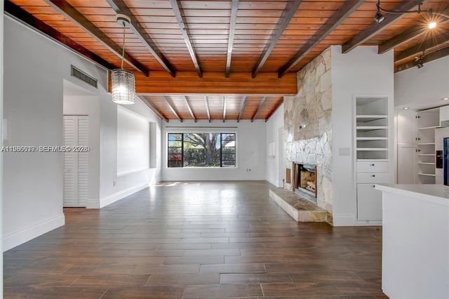 9005 SW 56th St 0, Miami, FL 33165