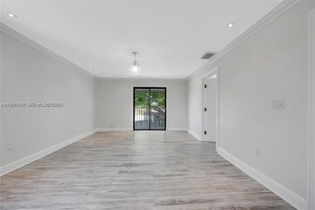 9005 SW 56th St 0, Miami, FL 33165