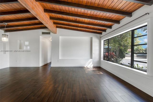 9005 SW 56th St 0, Miami, FL 33165