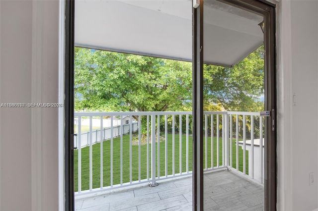 9005 SW 56th St 0, Miami, FL 33165