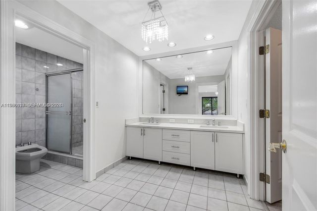 9005 SW 56th St 0, Miami, FL 33165